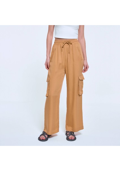 - Peru - Camel Renk Tensel Kargo Pantalon