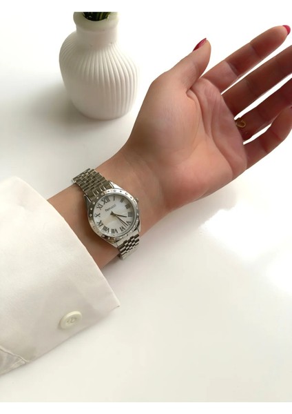 Silver Çelik Kordon Modern Tasarım Şık Kadın Kol Saati fiyatları