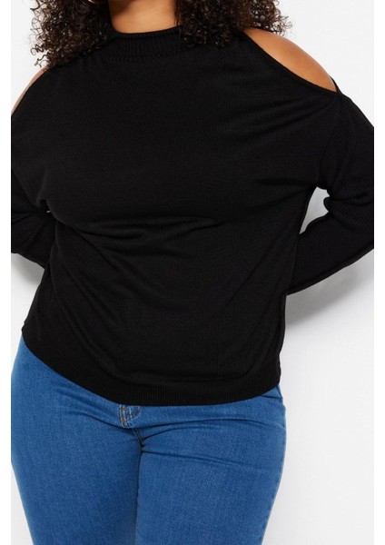 Kadın Büyük Beden Moda Şık Regular Dik Yaka Uzun Kol Düz Cut Out Detaylı Triko Kazak