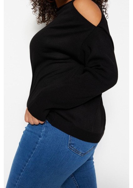 Kadın Büyük Beden Moda Şık Regular Dik Yaka Uzun Kol Düz Cut Out Detaylı Triko Kazak