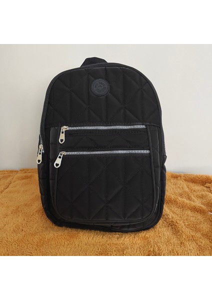 Şık ve Işlevsel Siyah Kapitone Desenli Sırt Çantası | Günlük Kullanım ve Seyahatler Için Mükemmel