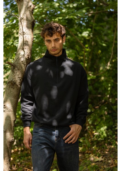 Siyah Regular Fit Düz Yarım Fermuarlı Bato Yaka Sweatshirt fiyatları