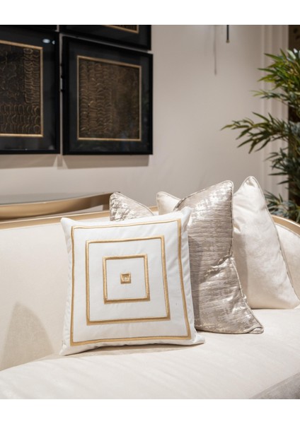 Kare Model Nakışlı Kırlent Kılıfı Ekru-Gold