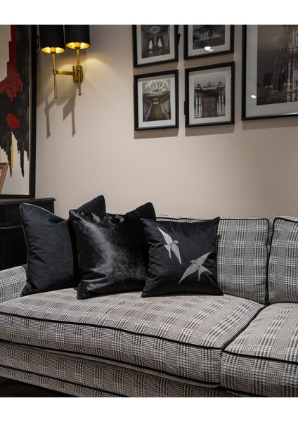 Kırlangıç Nakışlı Kırlent Kılıfı Siyah-Gümüş