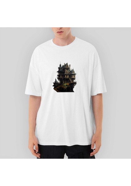 Castle In The Forest Oversize Beyaz Tişört