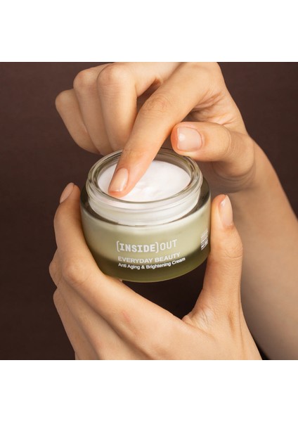Everyday Cream Yaşlanma ve Leke Karşıtı Günlük Nemlendirici Krem (50 ml ) modelleri