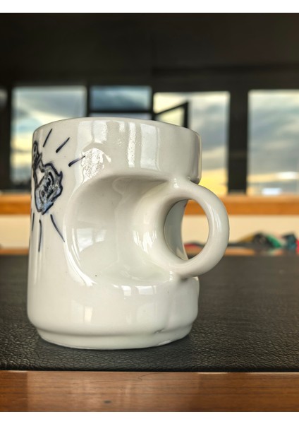 El Yapımı Cadı Kazanı ve Iksir Şişeleri Desenli Cadılar Bayramı Temalı Seramik Kupa (250 Ml)