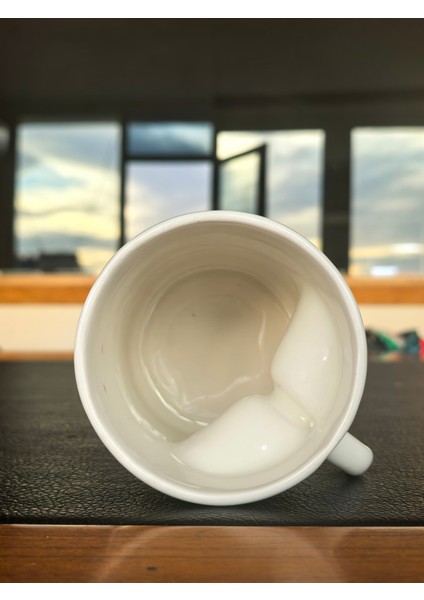 El Yapımı Cadı Kazanı ve Iksir Şişeleri Desenli Cadılar Bayramı Temalı Seramik Kupa (250 Ml)