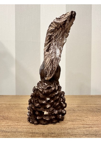 Yılbaşı Ürünleri, Kozalak Üstünde Sincap Dekoratif Biblo modelleri