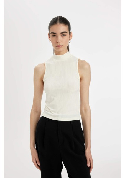 Slim Fit Dar Kesim Yarım Balıkçı Yaka Fitilli Kaşkorse Smart Atlet C7703AX24AU fırsatları