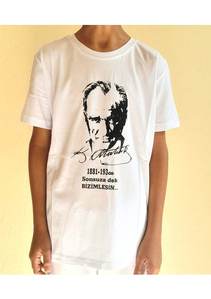 Atatürk Baskılı Beyaz Kısa Kollu Çocuk T-Shırt 6-7 Yaş