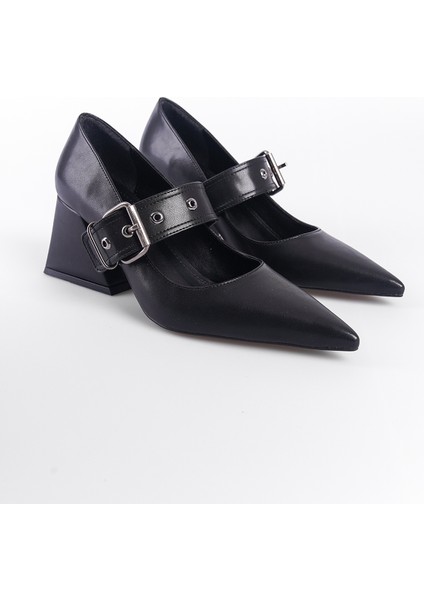Sivri Burunlu Orta Topuklu Metal Tokalı Kadın Ayakkabı fiyatları
