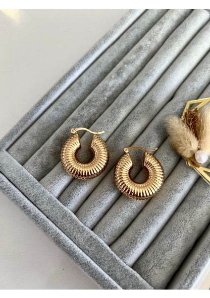 Gold Salyangoz Model Halka Küpe