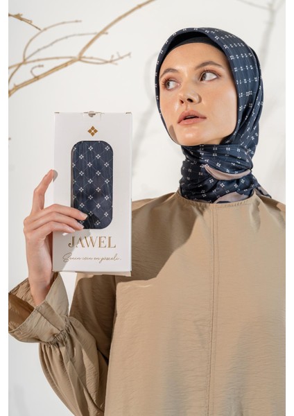 Kadın Küçük Kareli Soft Eşarp
