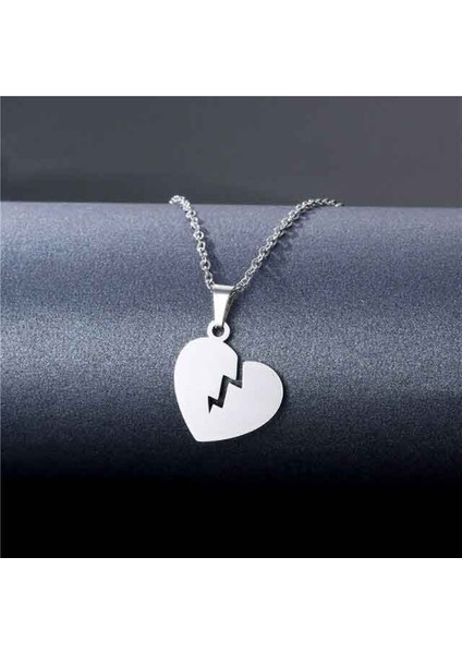 Kırık Kalp Gümüş Kolye