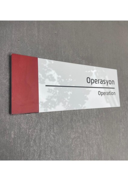 Pearl Red Serisi Kapı Isimliği Operasyon