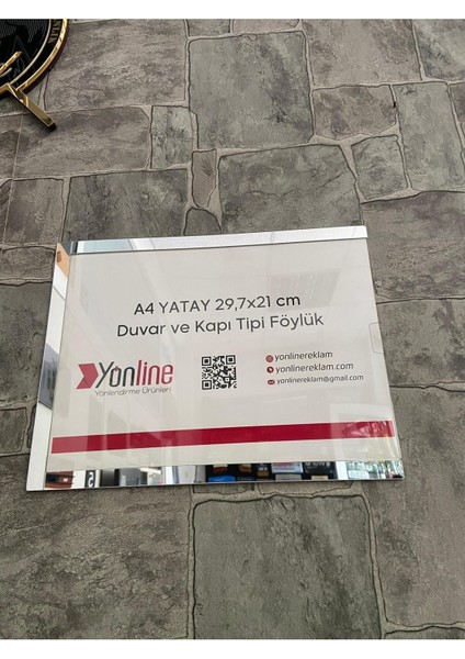 A4 Yatay Kolay Değiştirilebilir Kapı ve Duvar Tipi Föylük Pano