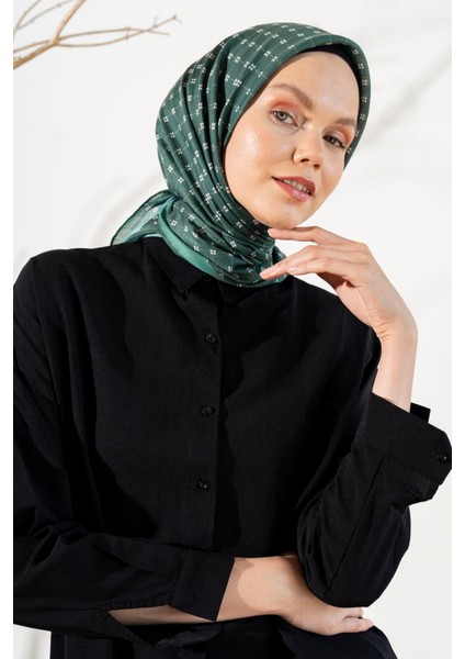 Kadın Küçük Kareli Soft Eşarp