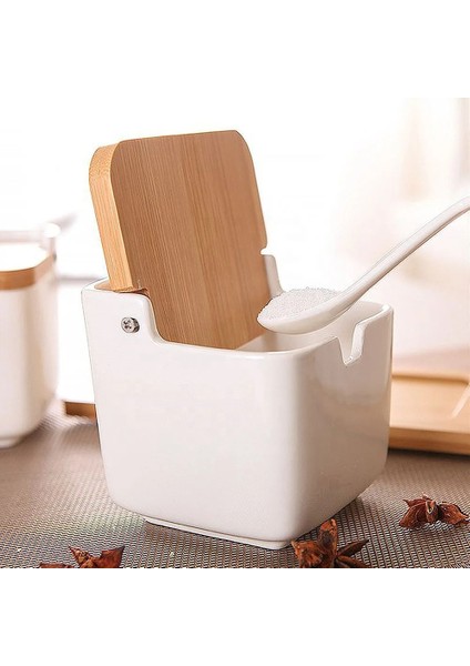 Bambu Kapaklı Porselen Kaşıklı Tuz Kabı Düz 1 Adet ( Gnl)(9*9*8,6 cm)