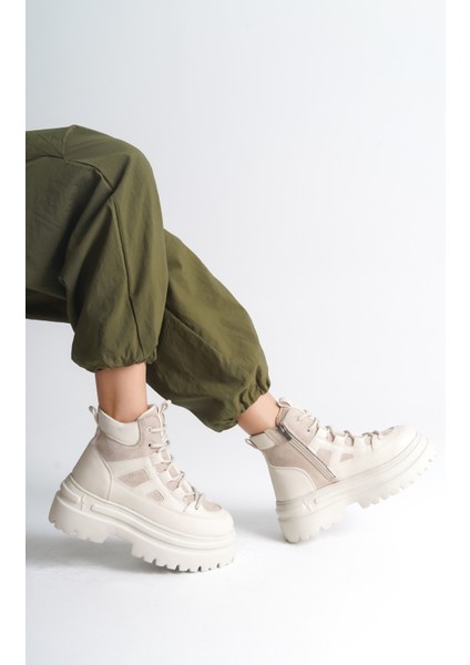 Bağcıklı Trak Tabanlı Kadın Spor Bot