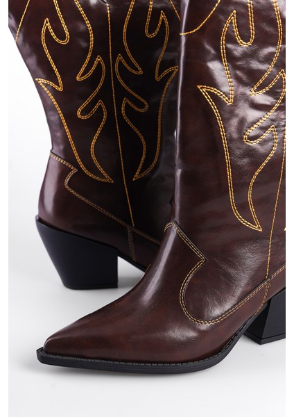 Sivri Burunlu Nakışlı Kadın Kovboy Çizme fırsatları