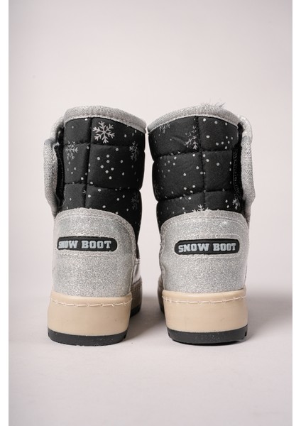 Qiggil Çocuk Kar Botu 001270 fırsatları