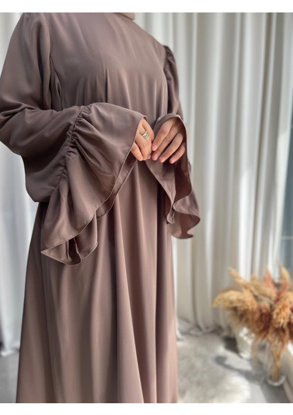 Model Zeliha Kolları Geniş Tesettür Elbise - Vizon