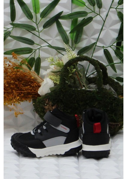 946.F24K.421 Annie Siyah Rahat Erkek Çocuk Bot fırsatları