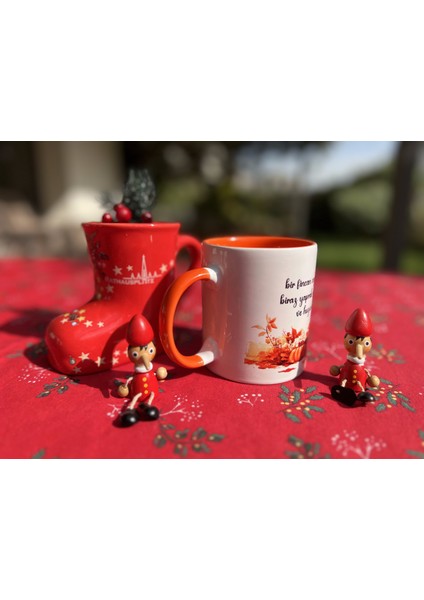 Sonbahar Huzuru Temalı Seramik Kupa – Bir Fincan Çay, Biraz Yaprak Sesi ve Huzur