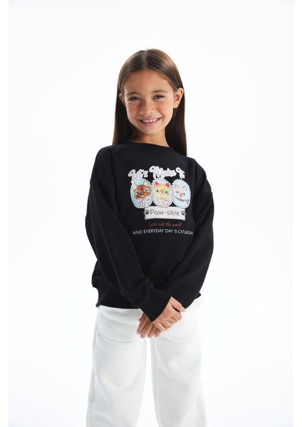 Caturday - Bisiklet Yaka Dijital Baskılı Sweatshirt - Siyah Renk modelleri