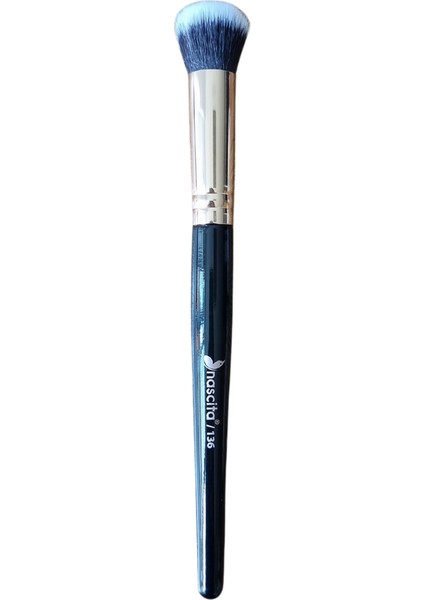 Profesyonel Oval Yapılı Kapatıcı Fırçası 136+3D Kabuki Fondöten Fırçası 0150+253 Allık Fırçası Set Sünger Hediyeli