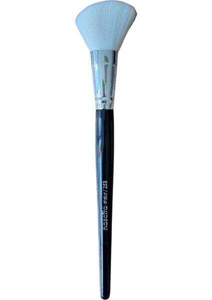 Profesyonel Oval Yapılı Kapatıcı Fırçası 136+3D Kabuki Fondöten Fırçası 0150+253 Allık Fırçası Set Sünger Hediyeli