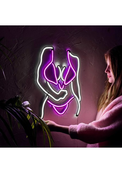 Bikini Girl Neon Duvar Dekoru - Enerjik ve Renkli, Şık Metal Üzerine Neon LED Dekoru | 33 cm x 43 cm