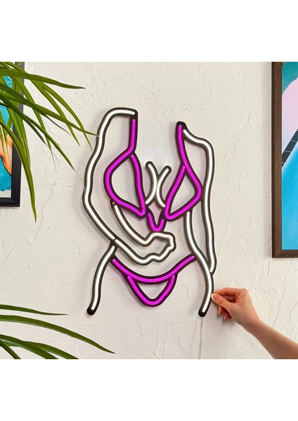 Bikini Girl Neon Duvar Dekoru - Enerjik ve Renkli, Şık Metal Üzerine Neon LED Dekoru | 33 cm x 43 cm