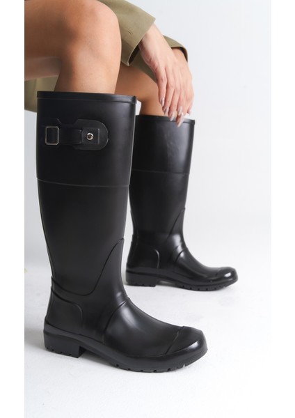 Kadın Çizme