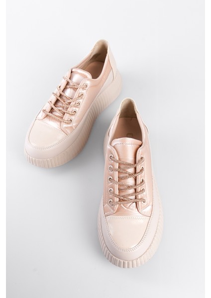 Bağcığı Taş Detaylı Kadın Sneaker fırsatları