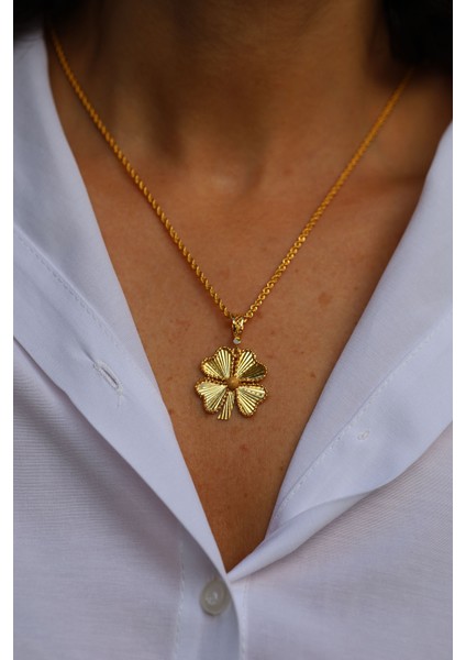 14 Ayar Altın Işıltılı Yonca Kolye Ucu Küçük fırsatları