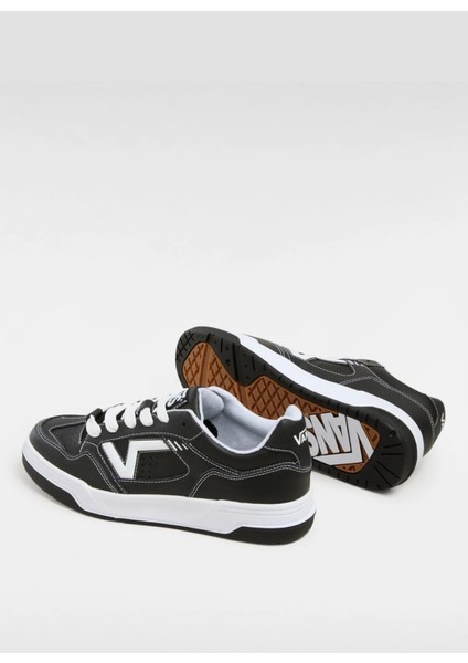 Siyah Erkek Deri Lifestyle Ayakkabı VN000D25BZW1-UPLAND modelleri