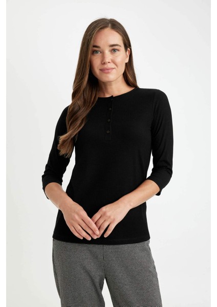 Siyah Regular Fit Bisiklet Yaka Fitilli Kaşkorse Düğmeli Yarım Kollu Basic Düz Tişört D7491AX24AU fırsatları