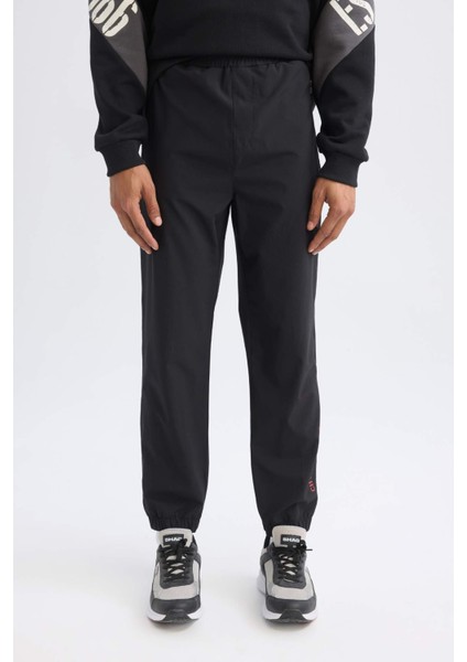 DeFactoFit Sporcu Jogger Eşofman Altı NBA Chicago Bulls Slim Fit Dar Kesim Cepli Lastikli Paça D5631AX24AU