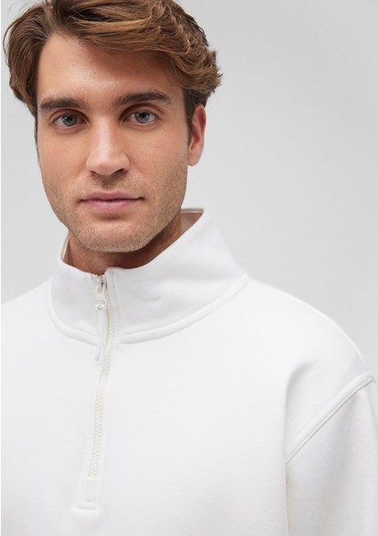 Yarı Fermuarlı Beyaz Basic Sweatshirt 0S10278-70057 indirimleri