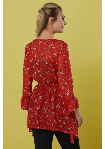 Kruvaze Kol Ucu Volanlı Emprime Bluz fırsatları