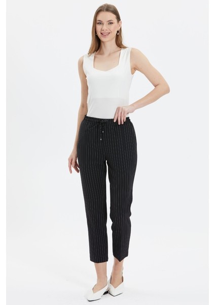 Beli Tam Lastikli Çizgili Boru Paça Pantolon