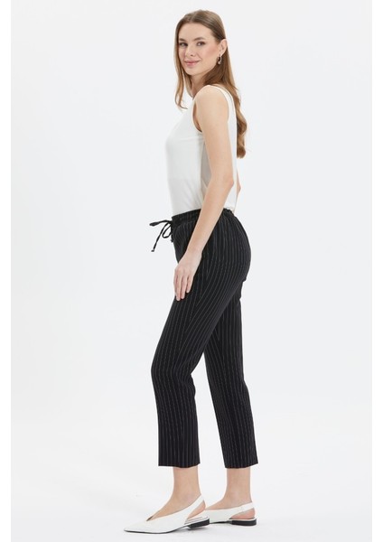 Beli Tam Lastikli Çizgili Boru Paça Pantolon fırsatları