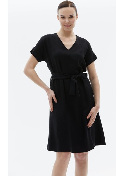 V Yaka Düşük Kol Kemerli Elbise fiyatları