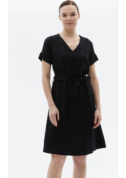 V Yaka Düşük Kol Kemerli Elbise modelleri