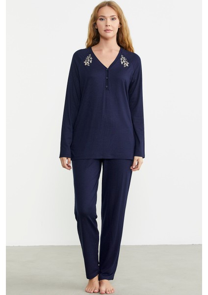 Nakış Detaylı Düğmeli Pijama Takım - Lacivert