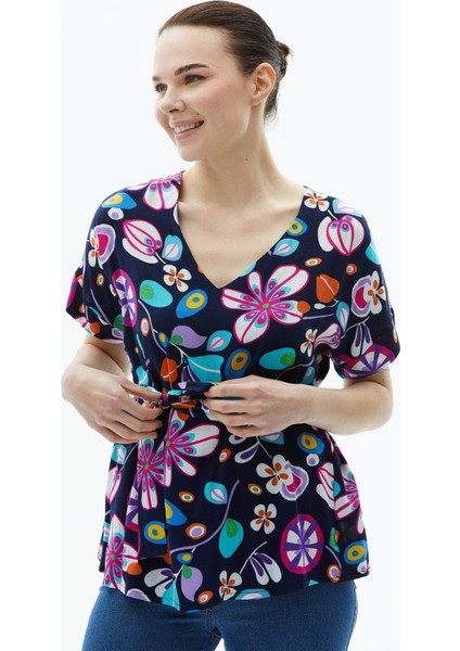 V Yaka Düşük Kol Nazar Desen Bluz