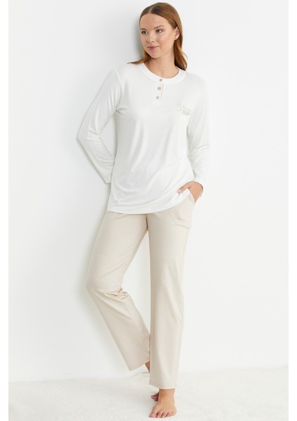 Patlı Düğmeli Desen Kombinli Pijama Takım - Bej