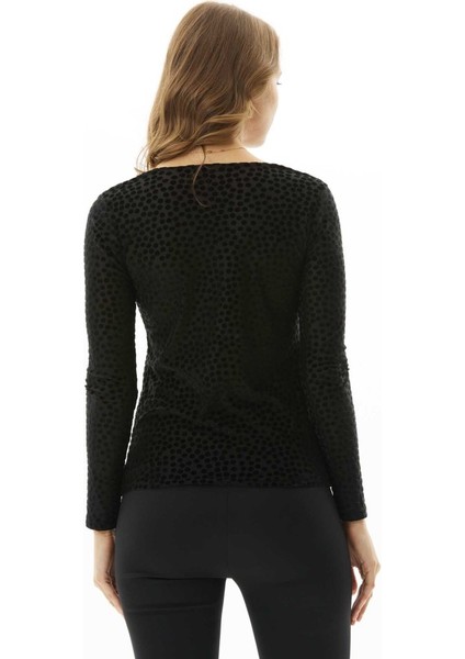 Degaje Yaka Uzun Kol Kendinden Puantiyeli Bluz fırsatları